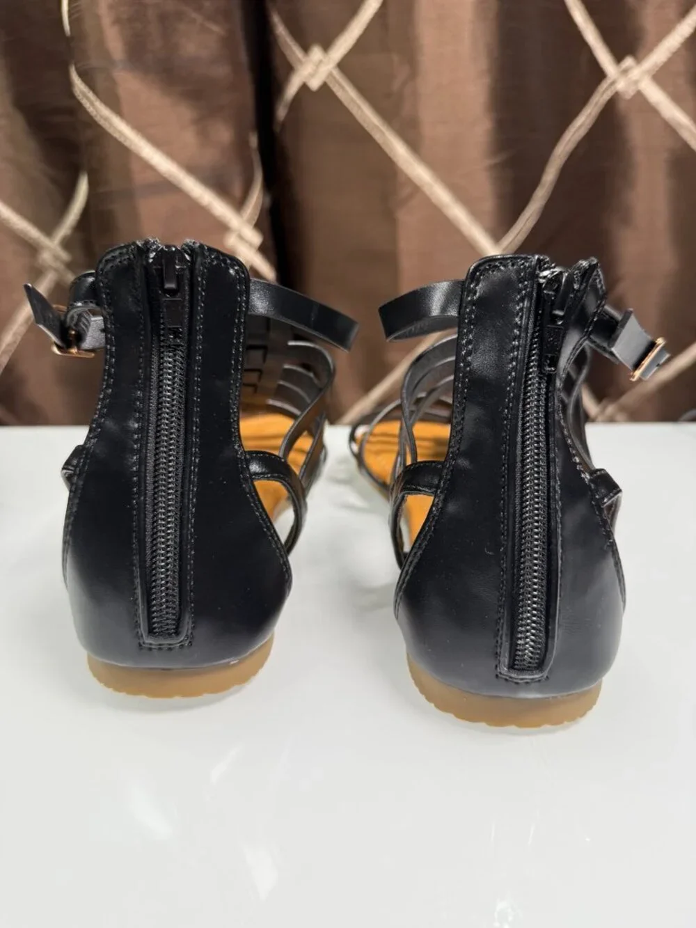 Black Gladiator Strappy Flat Sandals Ankle Zip Size 10